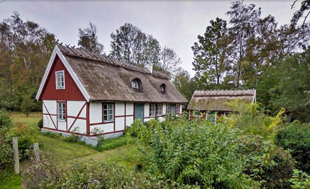 Sömmerskornas hus i Björkhagen. Google street view oktober 2010